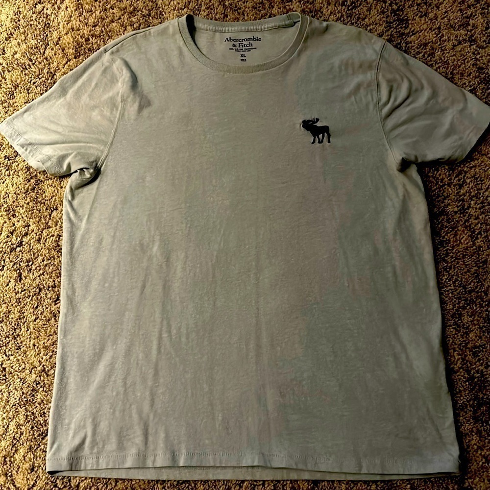 Abercrombie tee